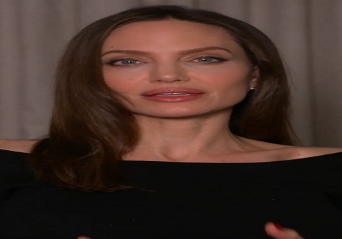 Angelina Jolie had dark fashion sense as teen